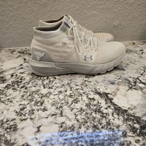 Under Armour tennis shoes